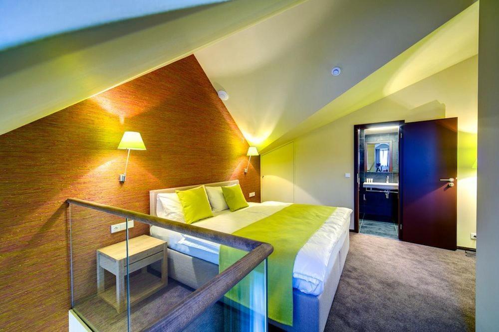 Hotel Restaurant Darwin Прага Стая снимка